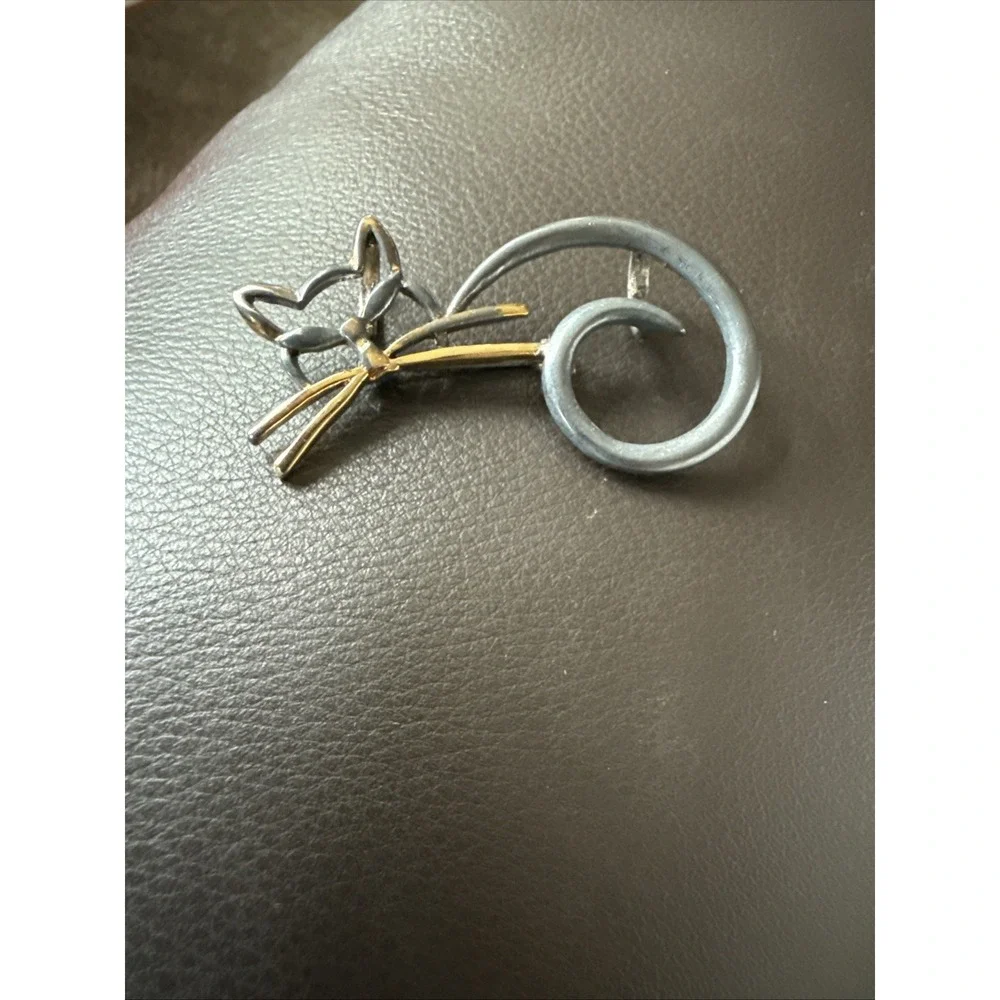 Vintage Art Deco Cat Silhouette Two Toned Brooch